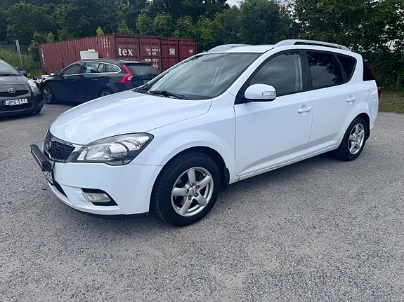 Kia Ceed 3 of 6