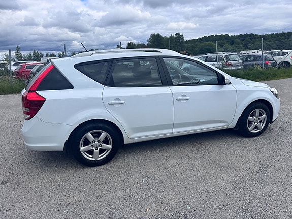 Kia Ceed 4 of 6