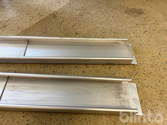 Product image 3 of 17