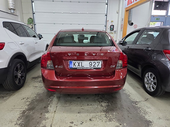 Volvo S40 8 of 15