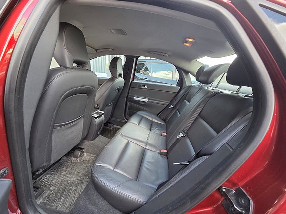 Volvo S40 13 of 15