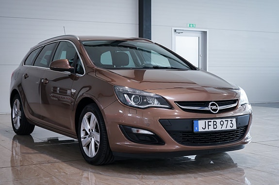 Opel Astra 3 of 26