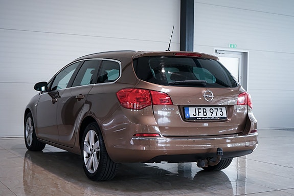 Opel Astra 6 of 26