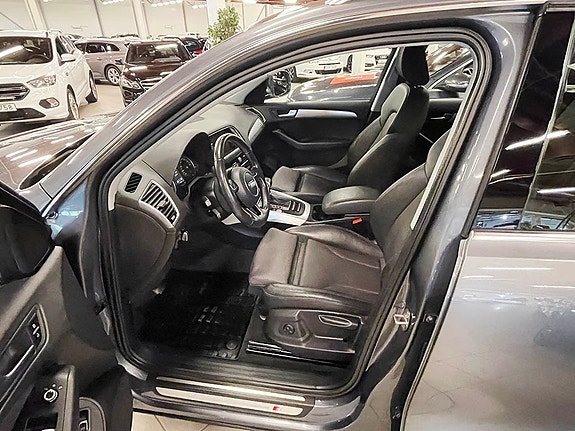 Audi Q5 4 of 5