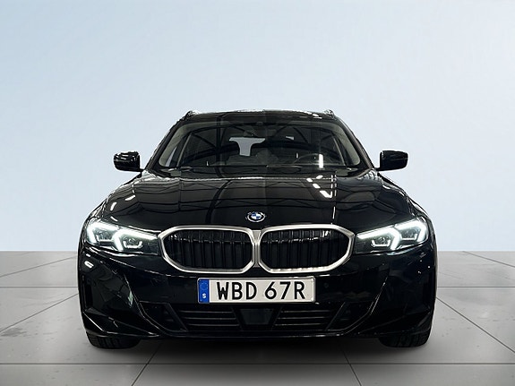 BMW 330e 2 of 5