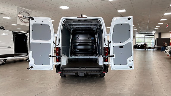 Renault Master 11 of 12