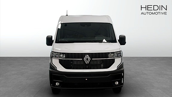 Renault Master 8 of 12