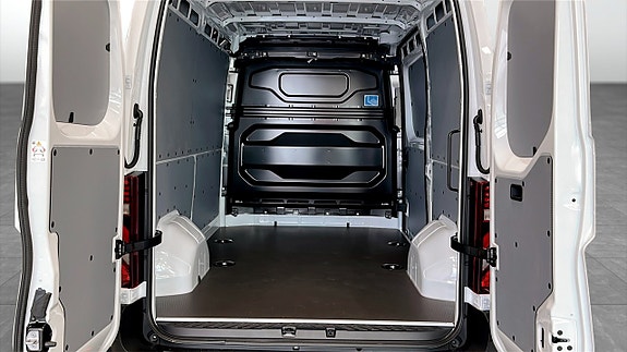 Renault Master 10 of 12