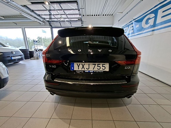 Volvo V60 4 of 5