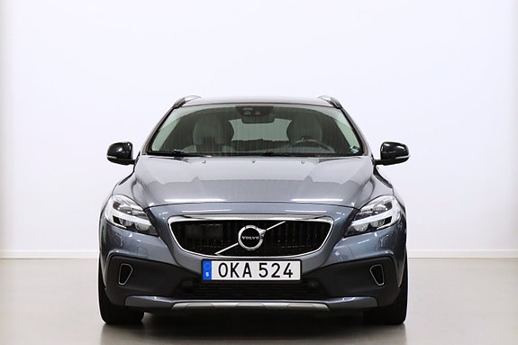 Volvo V40 Cross Country 2 of 27