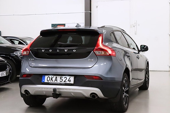 Volvo V40 Cross Country 9 of 27