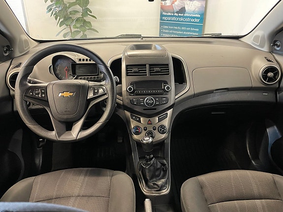 Chevrolet Aveo 5 of 5