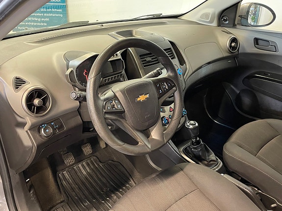 Chevrolet Aveo 6 of 11
