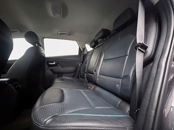 Kia e-Niro 16 of 30