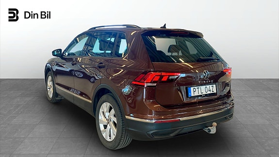 Volkswagen Tiguan 3 of 5