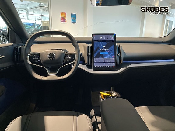 Volvo EX30 13 of 20