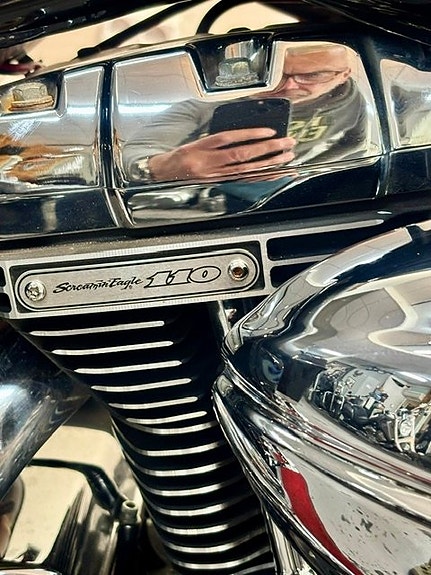 Harley-Davidson FLHRSE3 Road King CVO 110 6 of 10