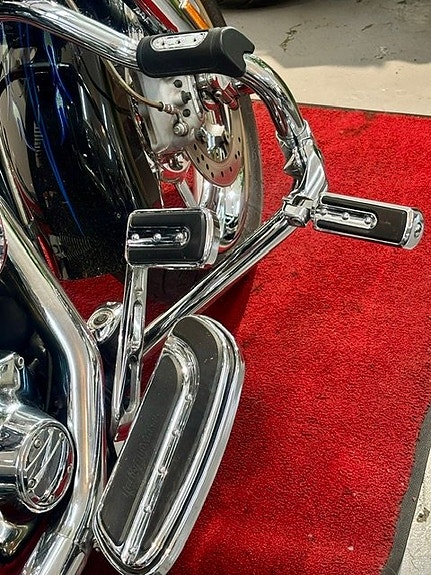 Harley-Davidson FLHRSE3 Road King CVO 110 3 of 10