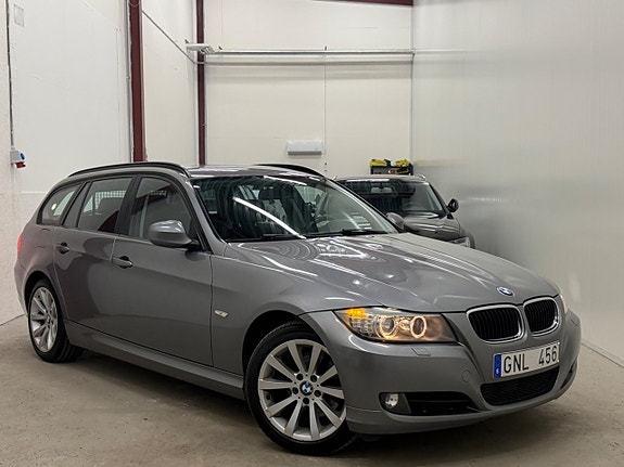 BMW 320d 3 of 5