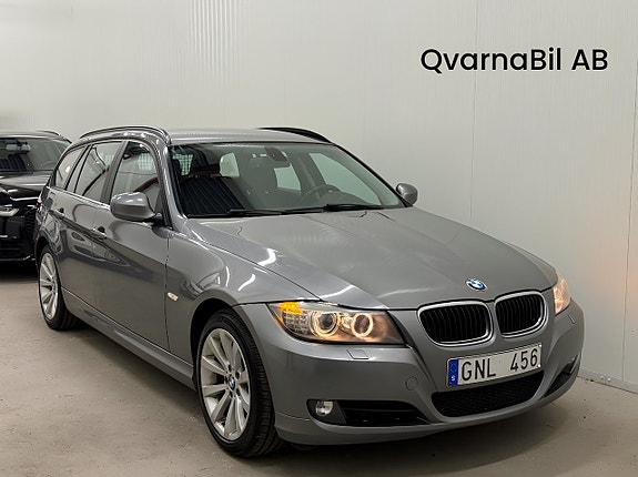 BMW 320d 2 of 5