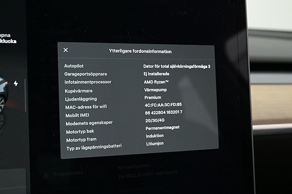 Tesla Model Y 14 of 27