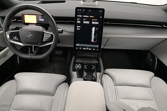 Polestar 3 6 of 27