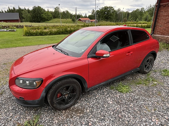 Volvo C30 2 of 6