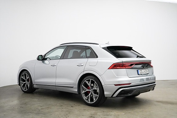 Audi Q8 4 of 5