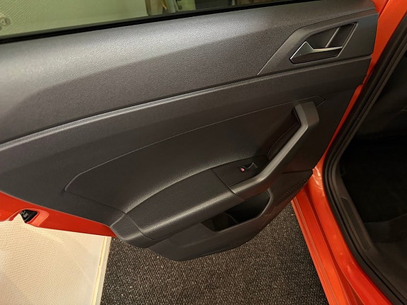 Volkswagen Polo 21 of 22