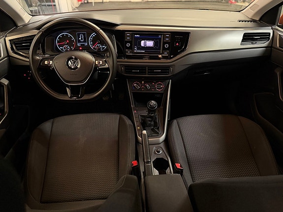 Volkswagen Polo 12 of 22