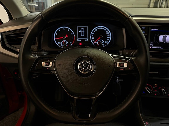 Volkswagen Polo 9 of 22