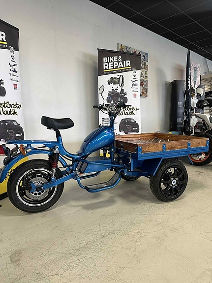 MGB Delivery Flakmoped, 45 km/h 2 of 4