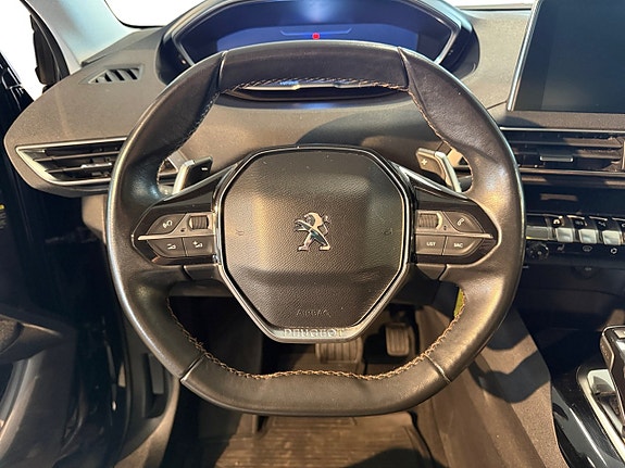 Peugeot 3008 10 of 15