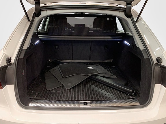 Audi A4 allroad 3 of 5