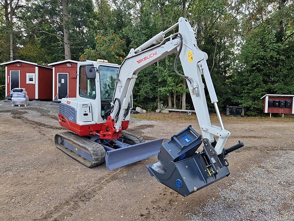 Takeuchi TB235 2 of 6