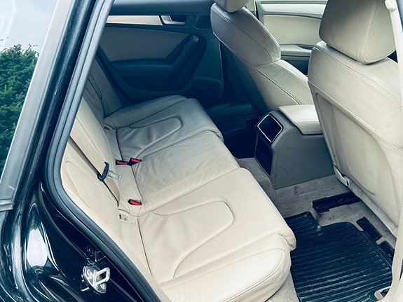 Audi A4 5 of 7