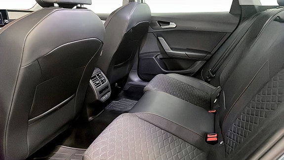 Seat Leon 12 of 13