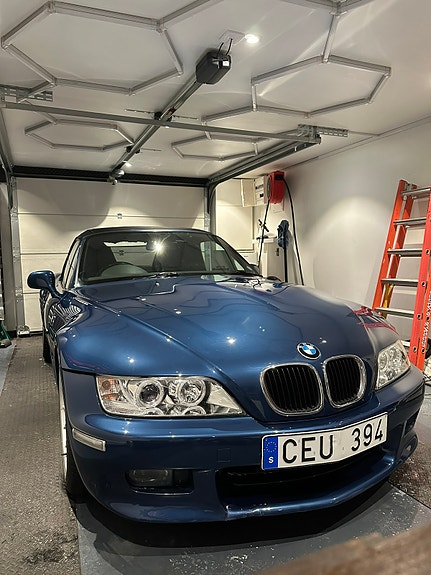 BMW Z3 2 of 5
