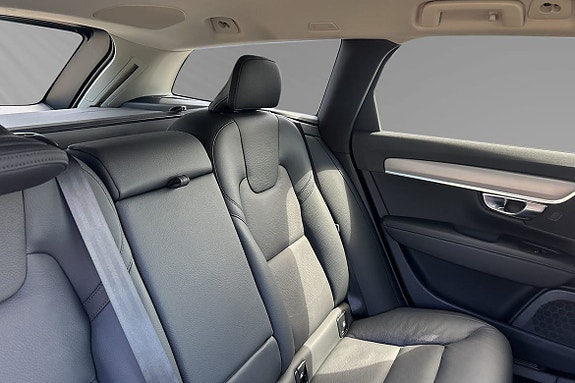 Volvo V90 12 of 13