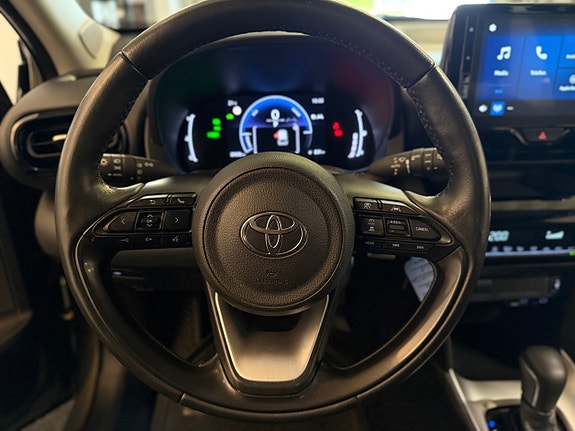 Toyota Yaris Cross 8 of 21