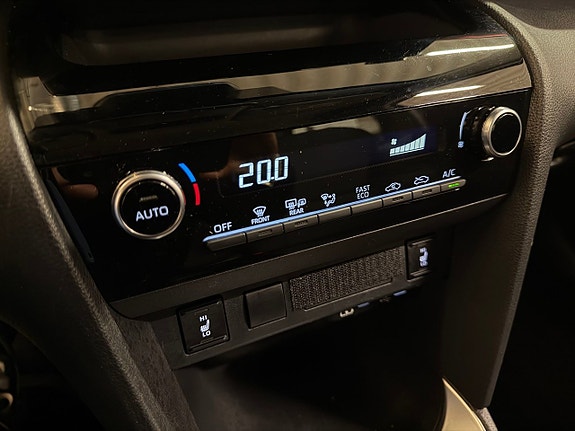 Toyota Yaris Cross 14 of 21