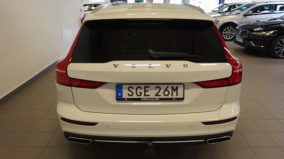 Volvo V60 4 of 5