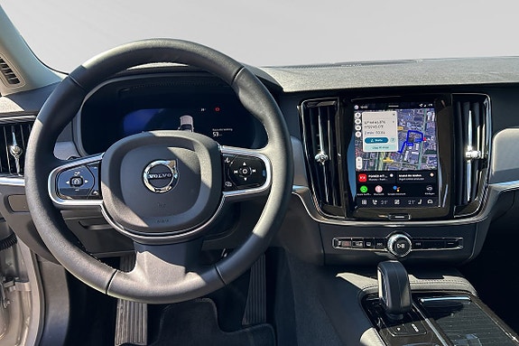 Volvo V90 10 of 12
