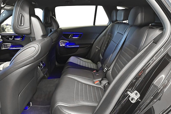 Mercedes-Benz C300 de 10 of 11