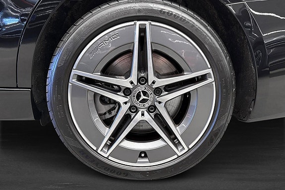 Mercedes-Benz C300 de 5 of 11