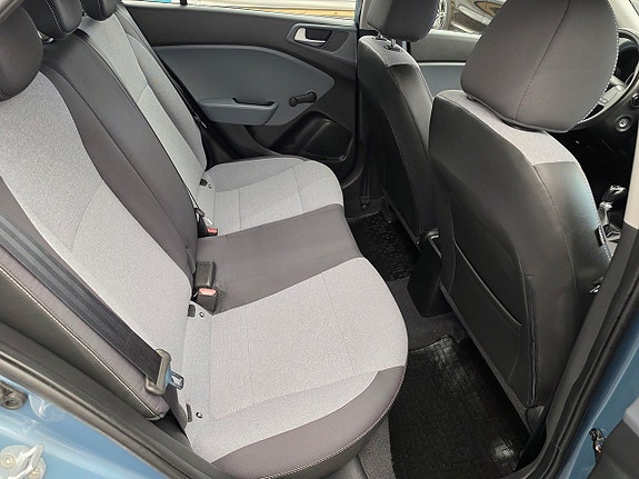 Hyundai i20 14 of 21