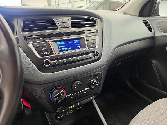 Hyundai i20 21 of 21