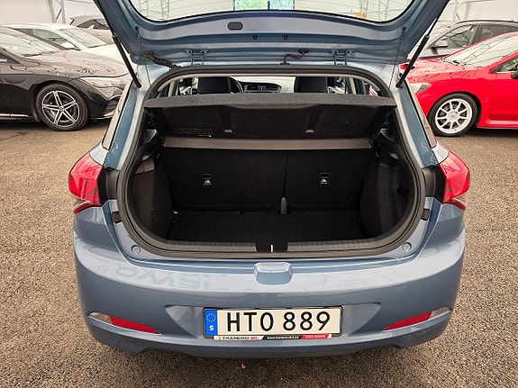Hyundai i20 6 of 21