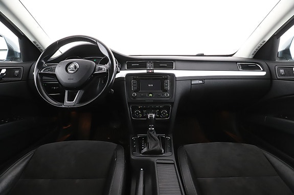 Skoda Superb 11 of 30
