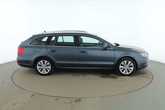 Skoda Superb 6 of 30